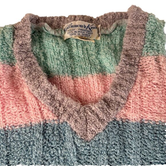 Glamour Knit Striped Pastel V Neck Sweater Size Small - Picture 3 of 7